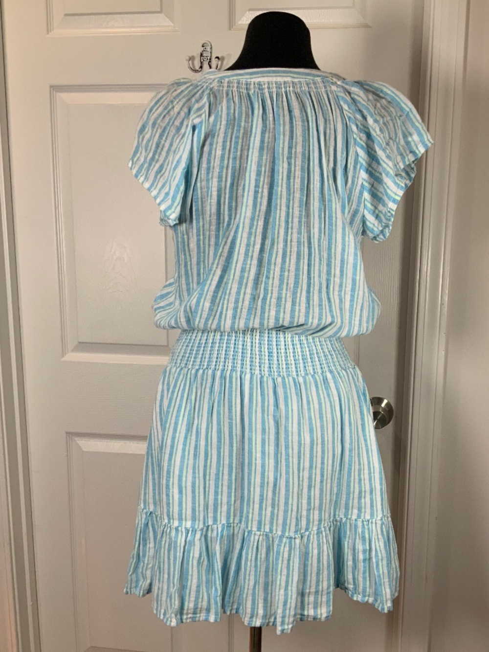 Rails Augustine Laguna Blue Stripe Linen Smocked Tiered Mini Dress Size Medium - Picture 5 of 9